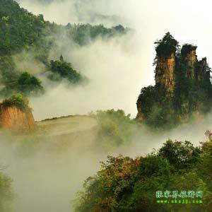 【喜樂拼團(tuán)線路】張家界、寶峰湖、天門山、天子山、猛洞河漂流三晚四日游